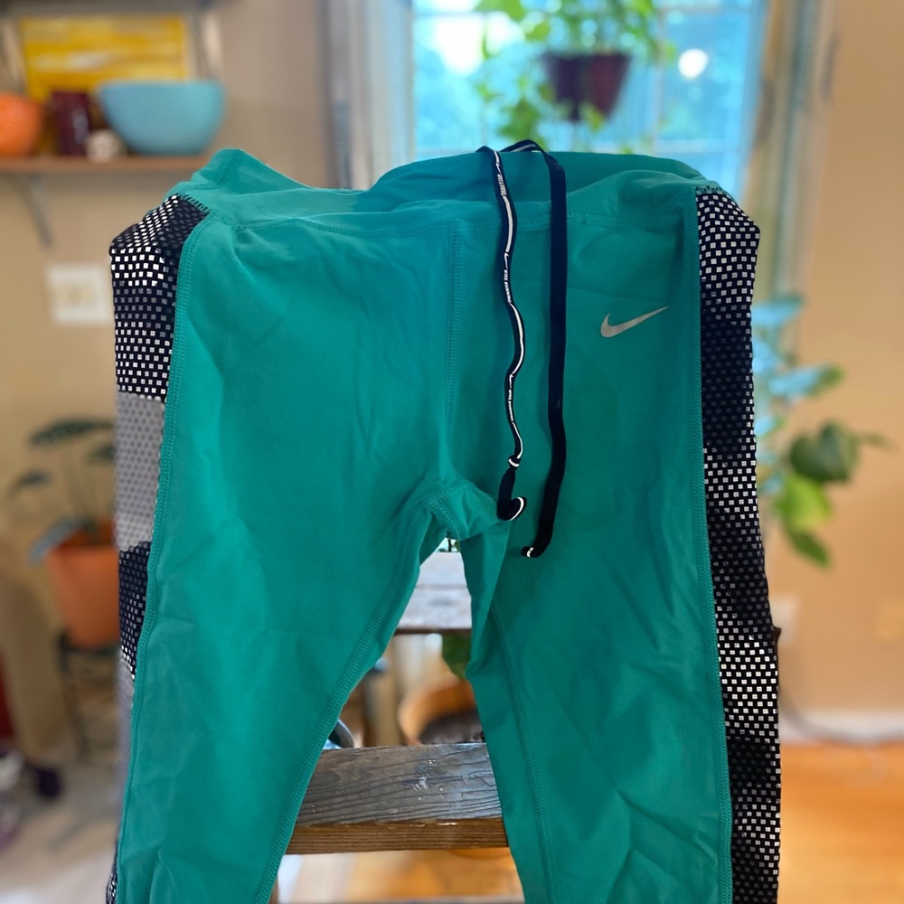 Dri fit Capri workout pants